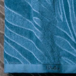 Toalla Regina® Savage Marina.